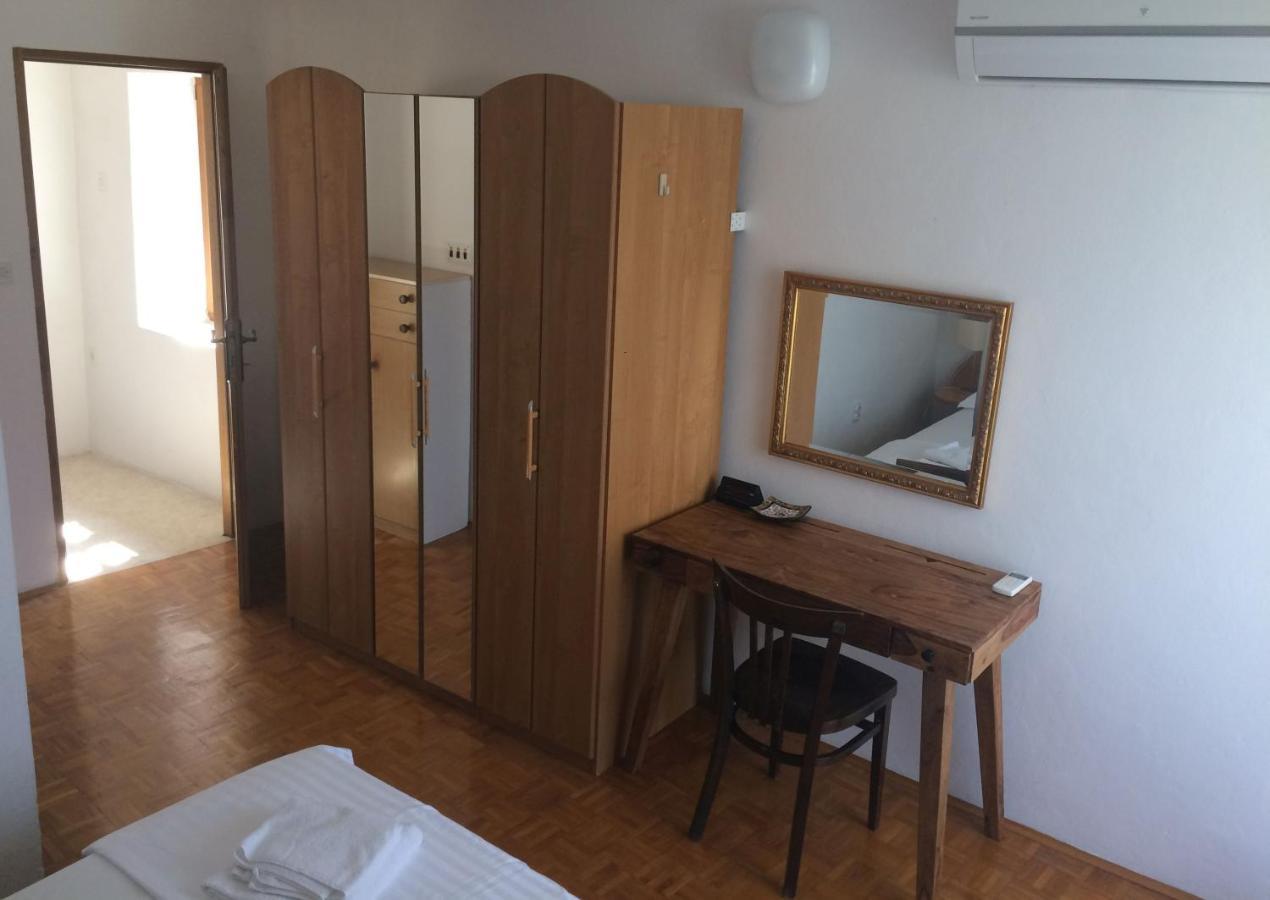Authentico Deluxe Stari Grad Villa Stari Grad  Eksteriør billede
