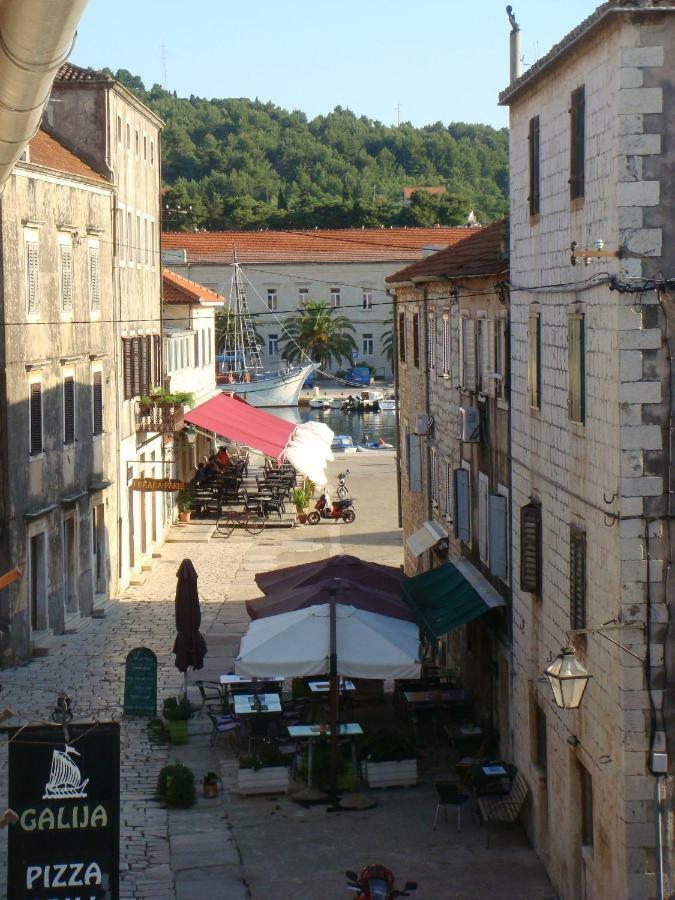Authentico Deluxe Stari Grad Villa Stari Grad  Eksteriør billede